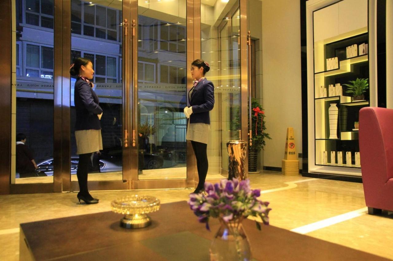 Lavande Hotel Tianshui Gangu Jicheng Square Bagian luar foto